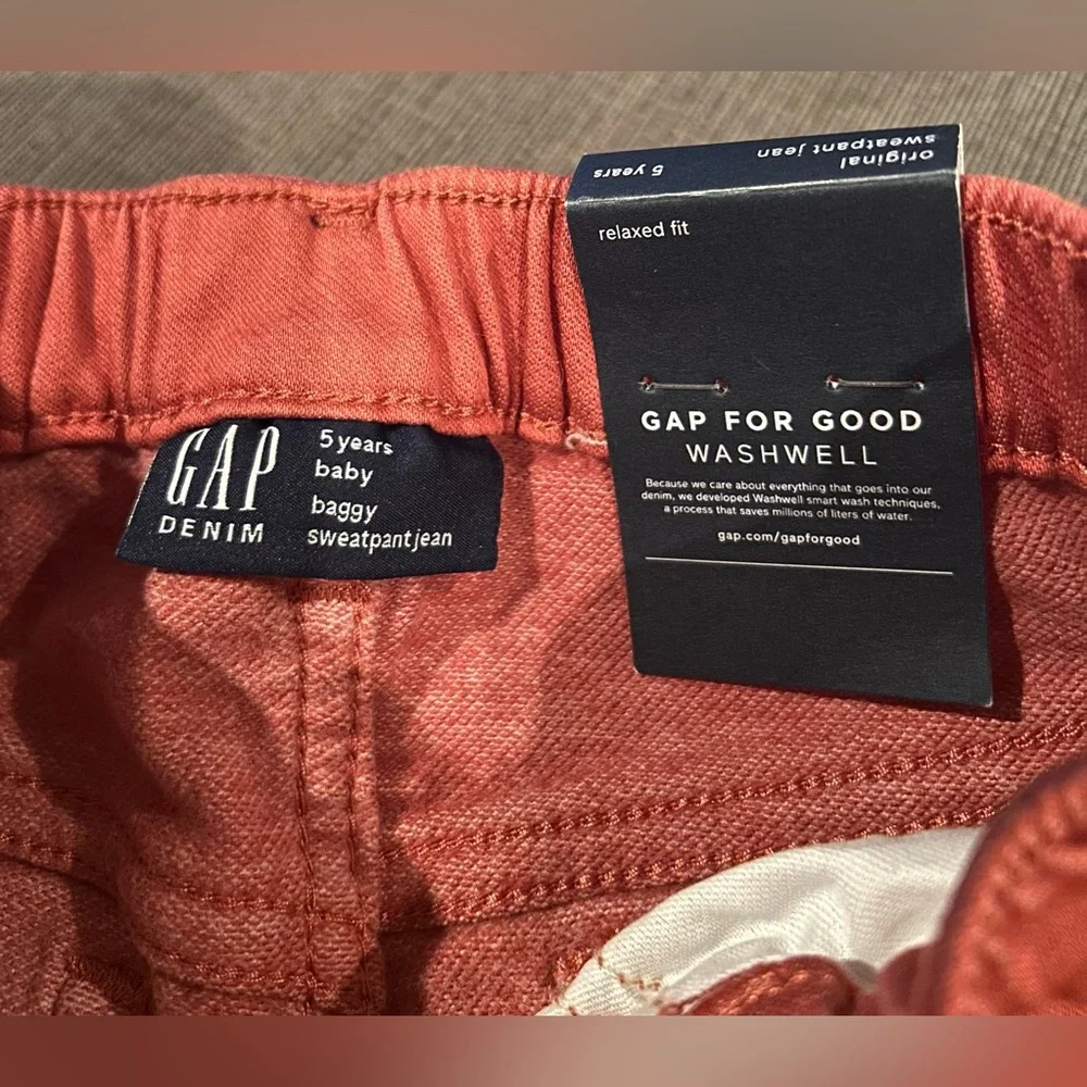 GAP Original Baggy Sweatpant Jean Elastic Waist 5 years NWT